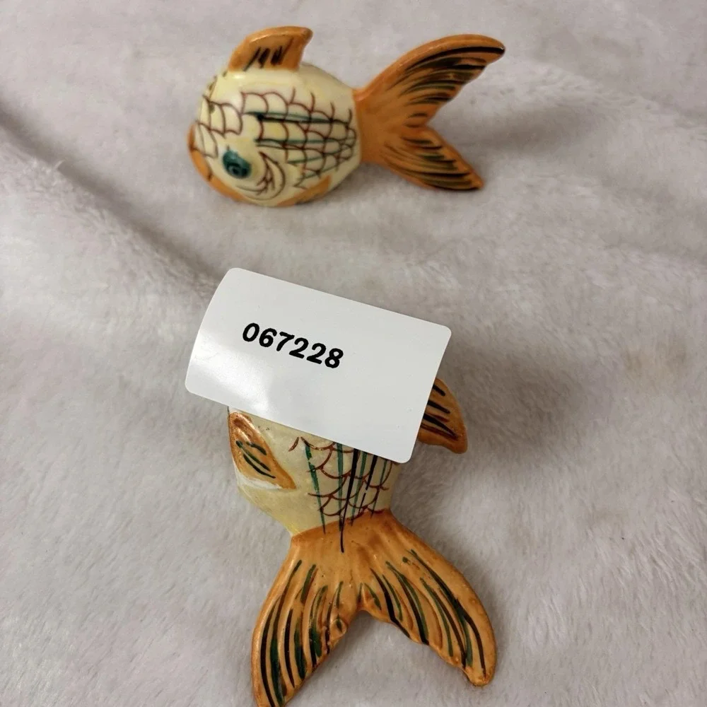 Vintage Koi Fish Goldfish Salt Pepper Shakers Made in Japan Ceramic Retro Kitsch
